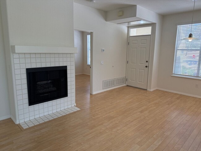 Building Photo - 3601 Bernwood Pl