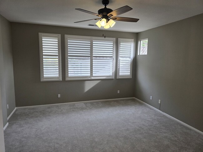 Building Photo - Nicely Updated Three Bedroom Home in Torrey Hills