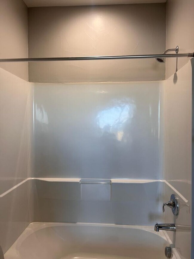 Building Photo - 1010 Mud Pie Ln