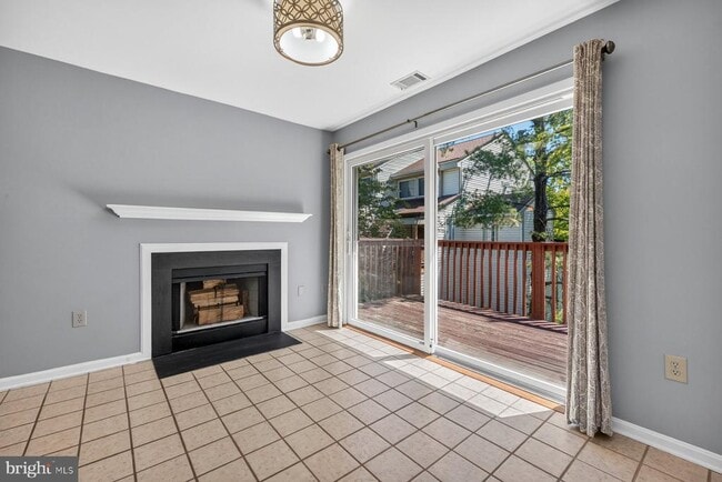 Building Photo - 18273 Leman Lake Dr