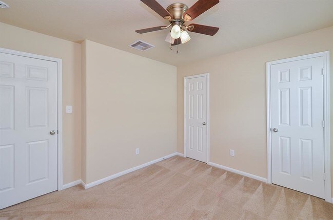 Building Photo - 21906 Cascade Hollow Ln