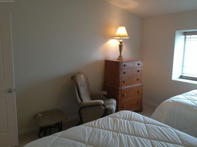 Building Photo - 2910 Swirl Dr