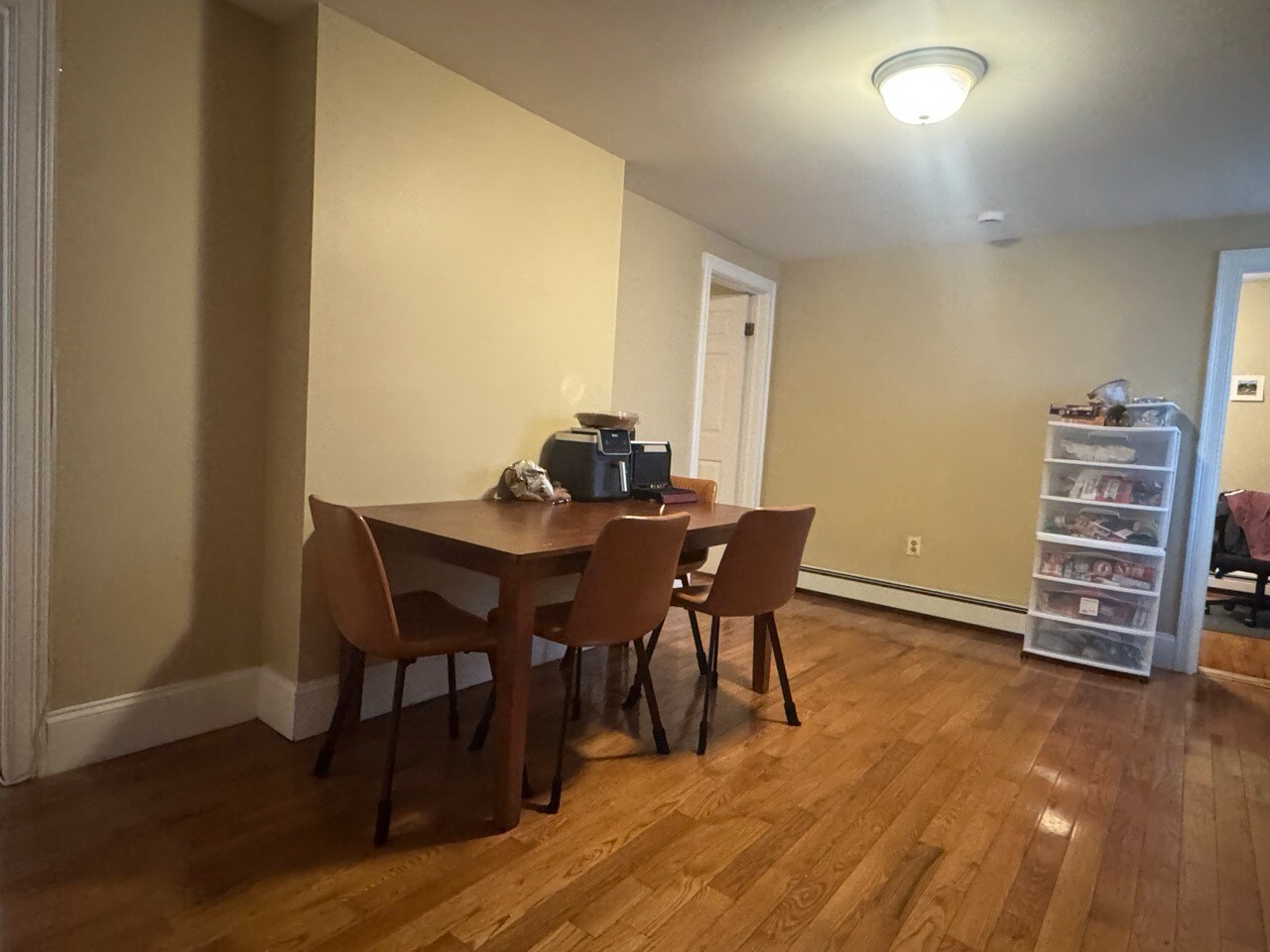 Building Photo - 38 Hillside St