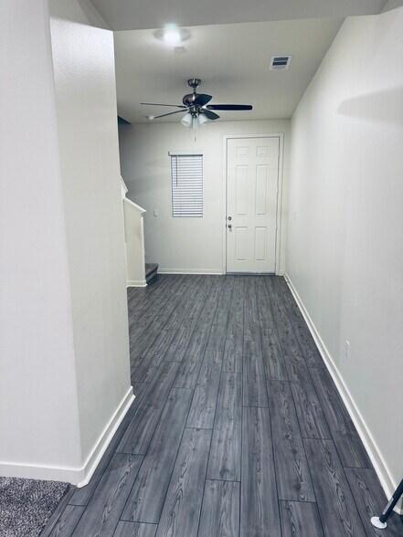 Building Photo - 80425 Enclave Ct