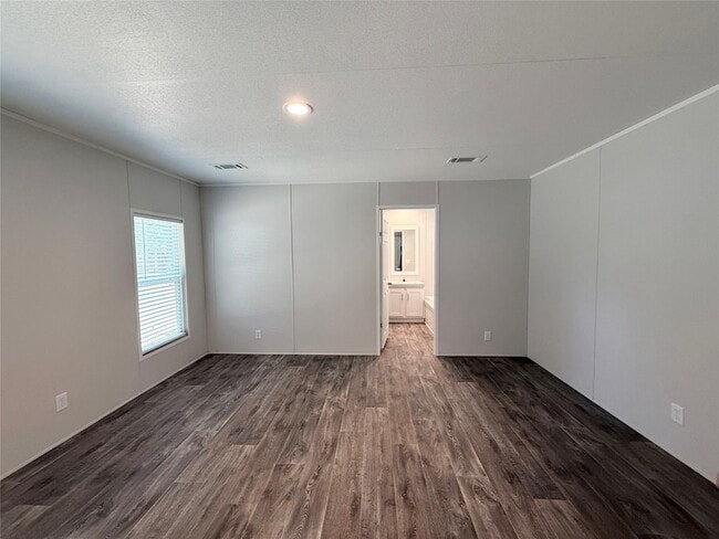 Building Photo - 1032 Meridian