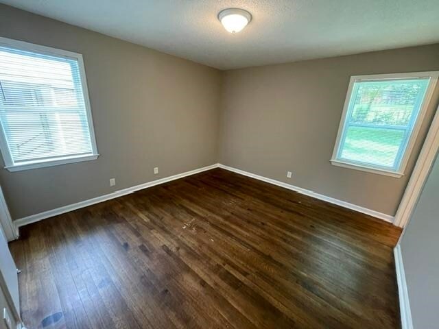 Building Photo - 3270 Frayser View Dr