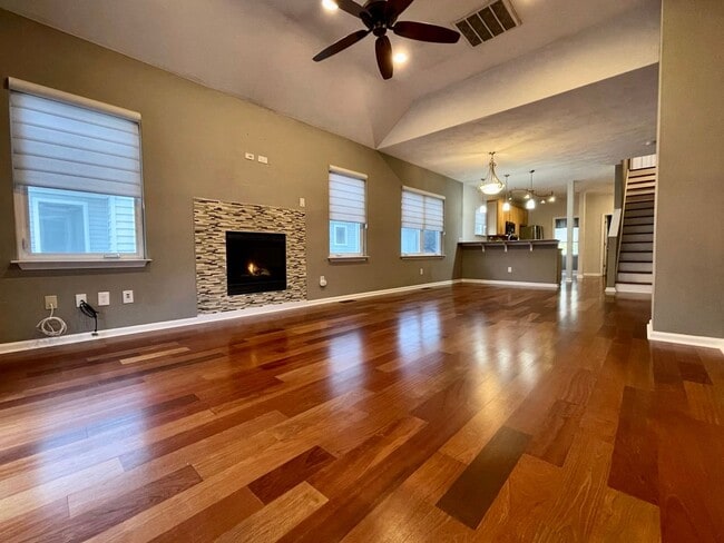 Building Photo - 3-Story Duplex in Chesapeake Beach! Ready 05-06-26! Fenced Backyard - Attached Garage - Pet Frien...