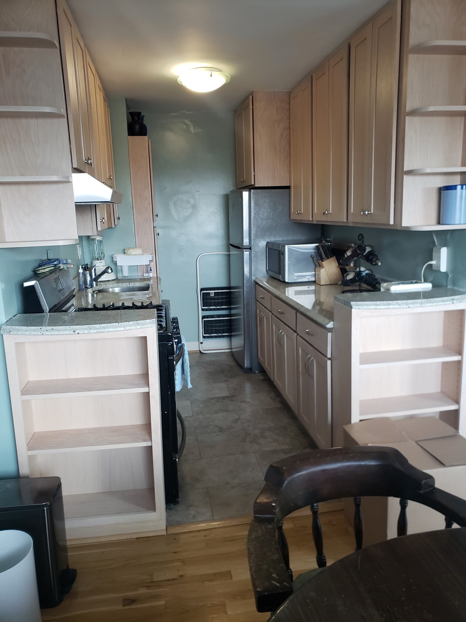 Kitchen - 1300 S Arlington Ridge Rd