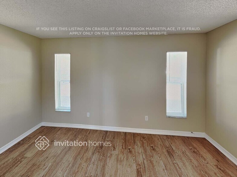 Building Photo - 2211 Lake Pointe Cir