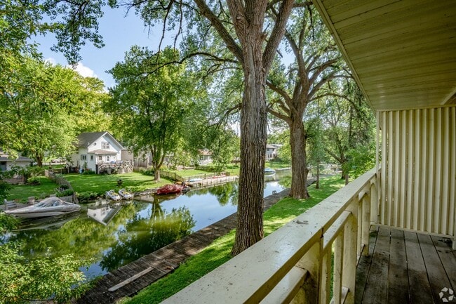 Building Photo - 709 Pirate Island Rd