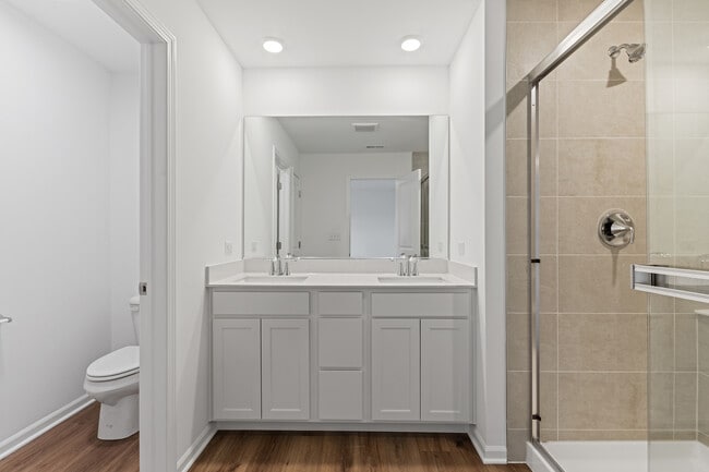 Building Photo - 14934 Dyer Ln