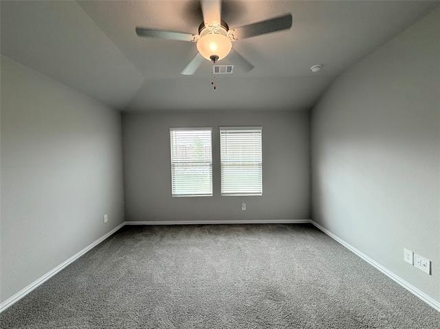 Building Photo - 2215 Gustavus Dr