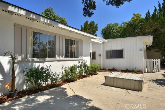 Building Photo - 5836 Wish