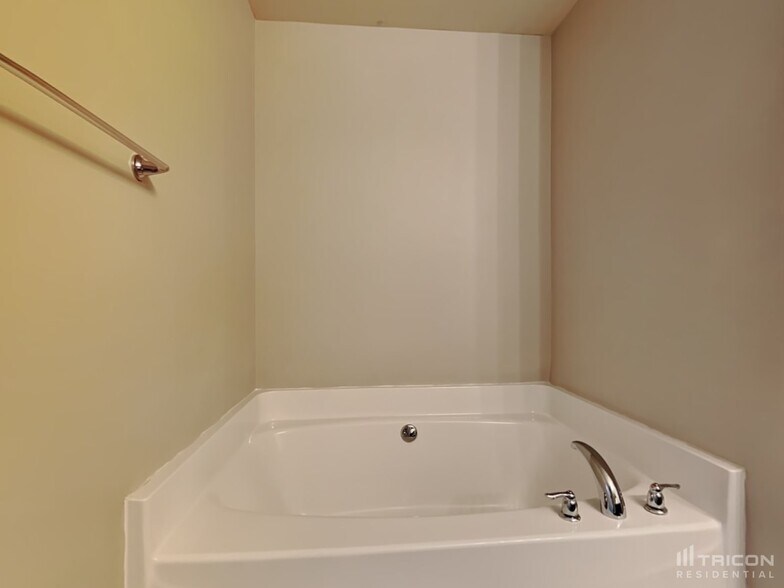 Building Photo - 312 Merigold Way