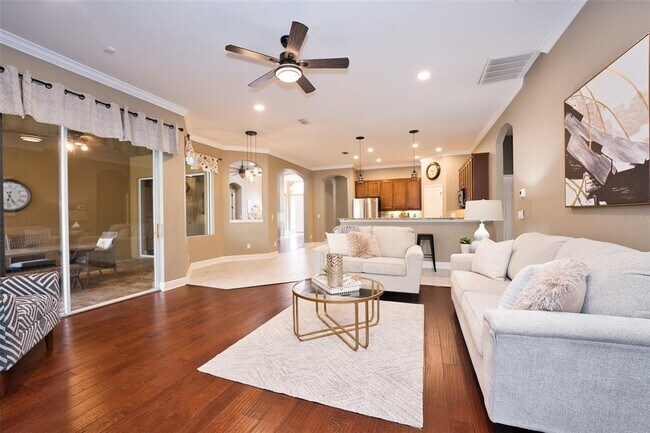Building Photo - 10513 Palm Cove Ave