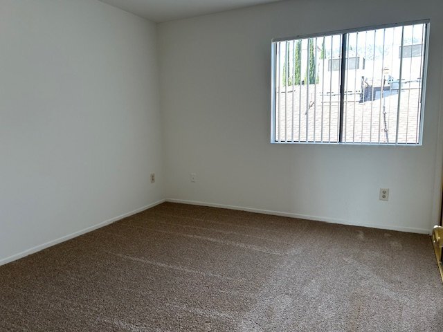 Building Photo - 623 E Cypress Ave
