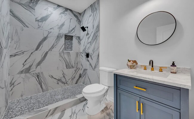 Building Photo - 1521 36th Pl N