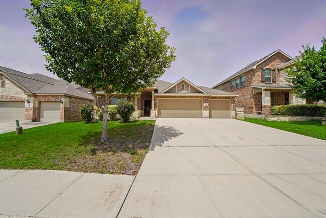 Building Photo - Beautiful Potranco Run Home with 3-Car Garage - Realtor Commission: $750