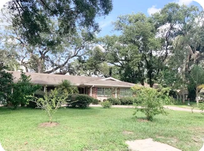 Building Photo - 12137 Riverhills Dr