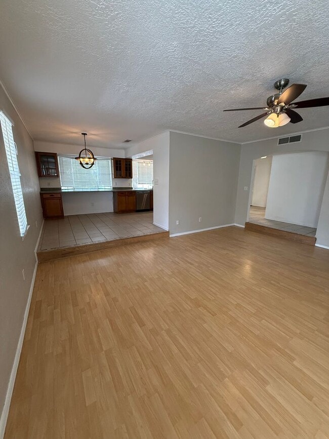Building Photo - Charming 3-bedroom, 2-bath home in Las Cruces