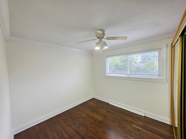 Building Photo - 9104 Oleander Ave