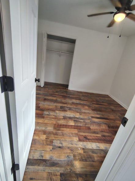 Building Photo - 704 S 2nd St