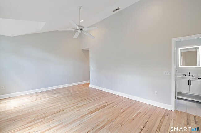 Building Photo - 7 Edgewood St