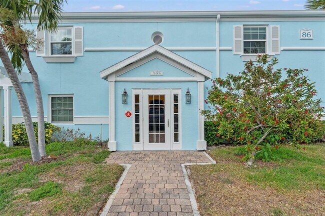 Building Photo - 209 Sea Horse Dr SE