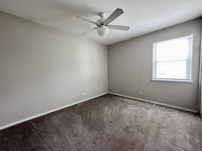 Building Photo - 2450 Devonshire Ct