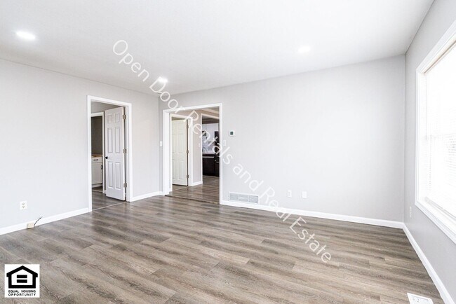 Building Photo - Available now!!