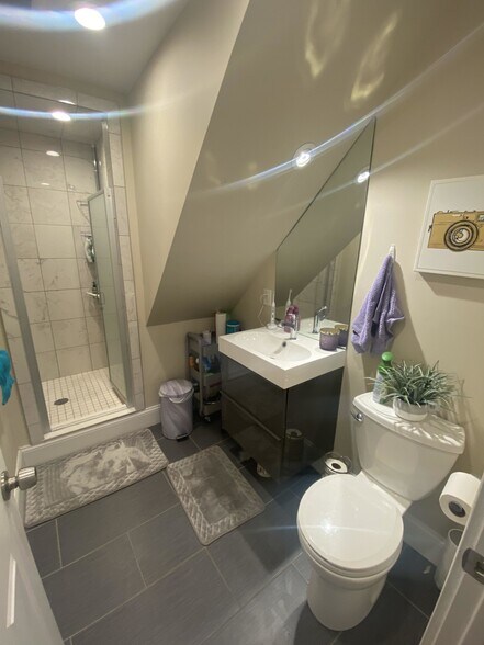 Building Photo - 18 Chandler St