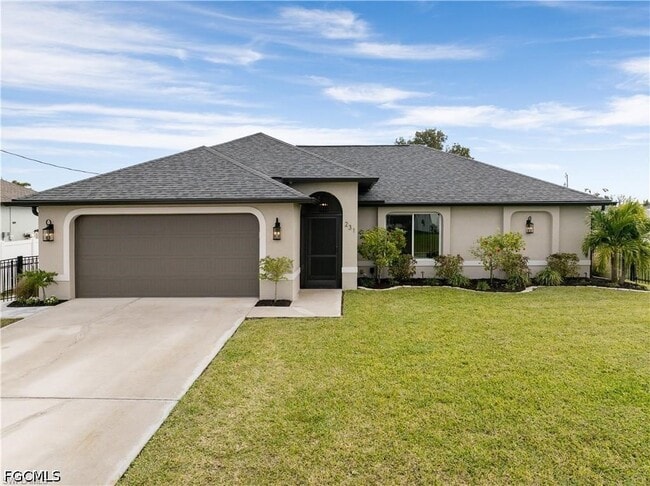 Building Photo - 231 NW 26th Ave