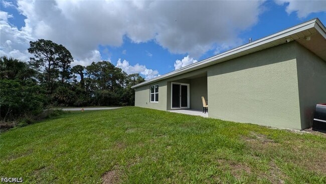 Building Photo - 9001 Penny Cir