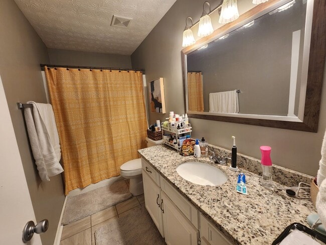 Building Photo - Cozy 3 Bedroom 2 Bath Corner Lot in Columbus, GA