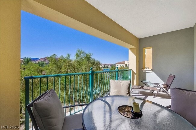 Building Photo - 30 Strada Di Villaggio