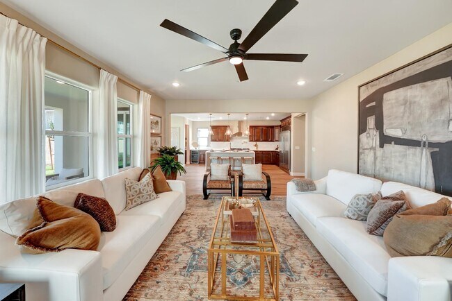 Building Photo - 2147 West Cardinal Avenue