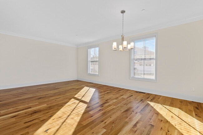 Building Photo - 73 W Main St