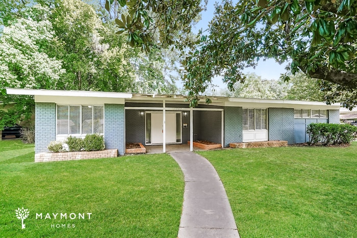 Primary Photo - 1342 Springdale Dr