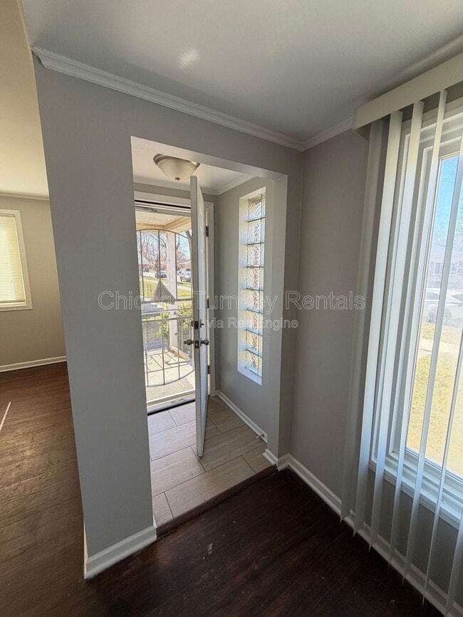 Building Photo - 14231 Dobson Ave