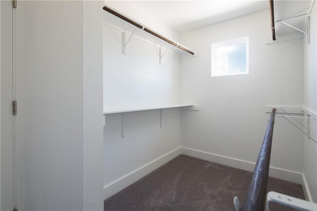 Building Photo - 213 Bridgeford Dr