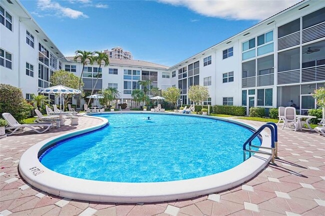 Building Photo - 1461 S Ocean Blvd