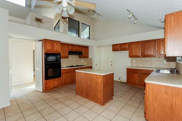 Building Photo - 6230 Billington St