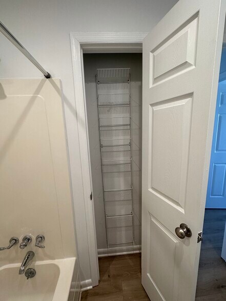 Building Photo - 6655 Musgrave St