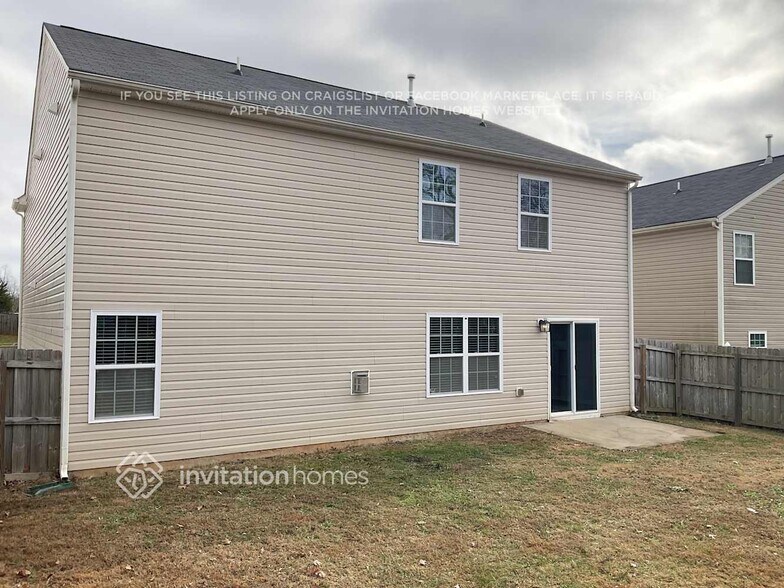 Building Photo - 1920 Northrop Dr