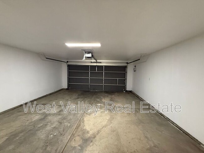 Building Photo - 13616 Scafell Pike St