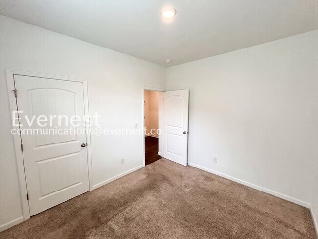 Building Photo - 3-Bed/ 2-Bath Home in Antioch/Available Now!