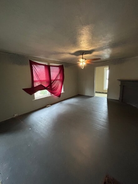 Building Photo - 5341 Goodfellow Blvd