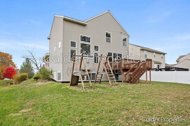 Building Photo - 5686 E Falling Leaf Dr SE