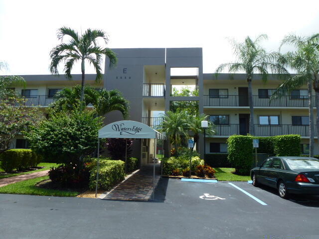 Building Photo - 5550 Witney Dr