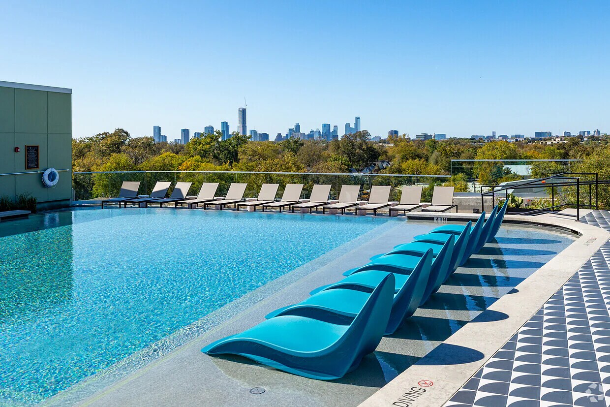 Building Photo - 1010 Springdale Rd